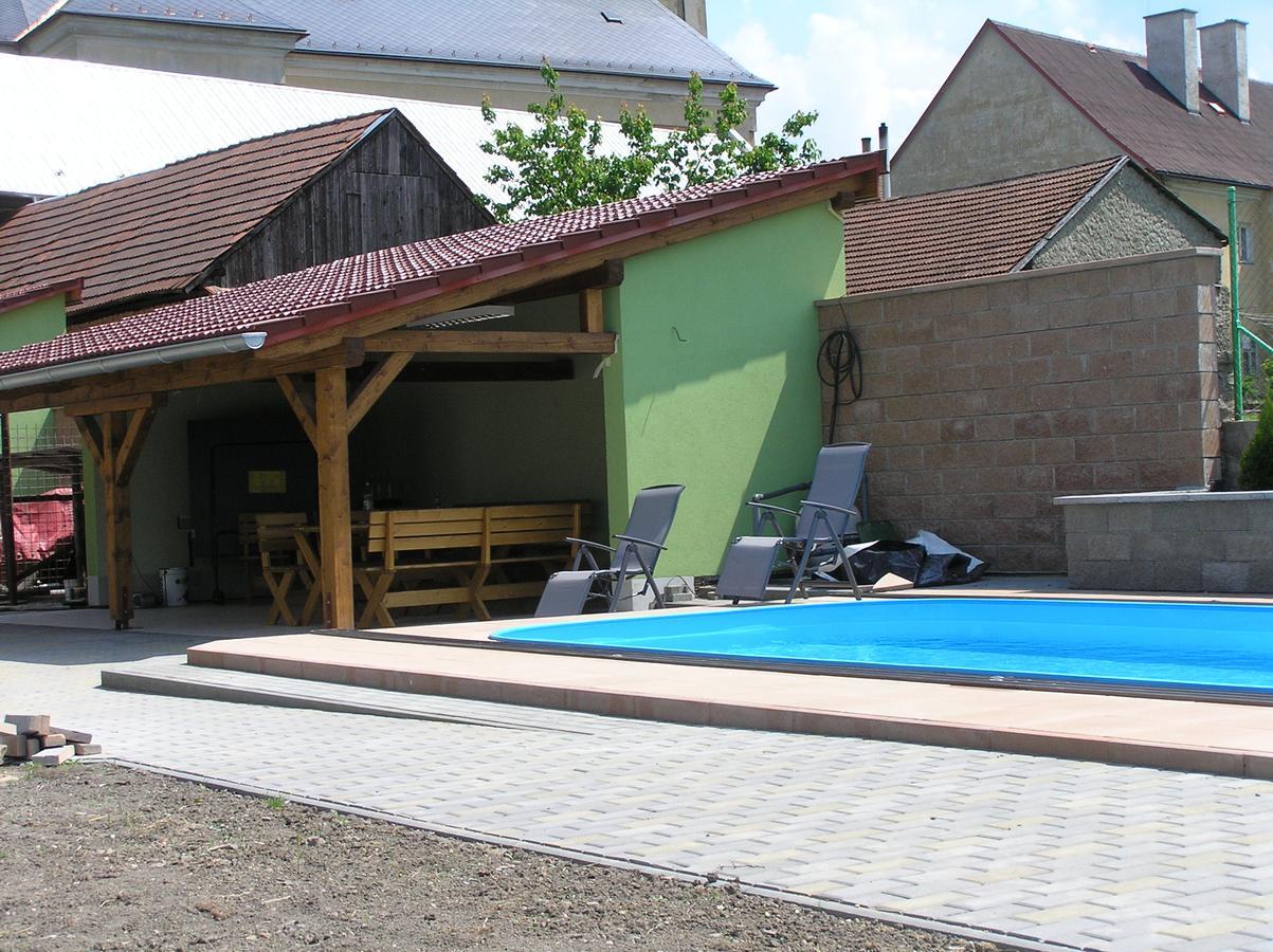 Penzion U Tomasu Vsechovice ภายนอก รูปภาพ